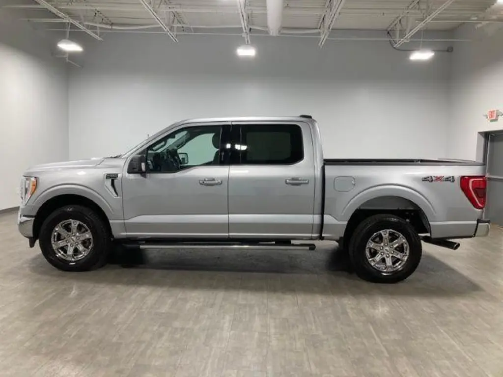 Ford F-150 2021 4x4 XLT 4dr SuperCrew 5.5 ft. SB