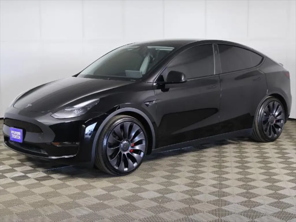 Tesla Model Y 2024 AWD Performance 4dr Crossover