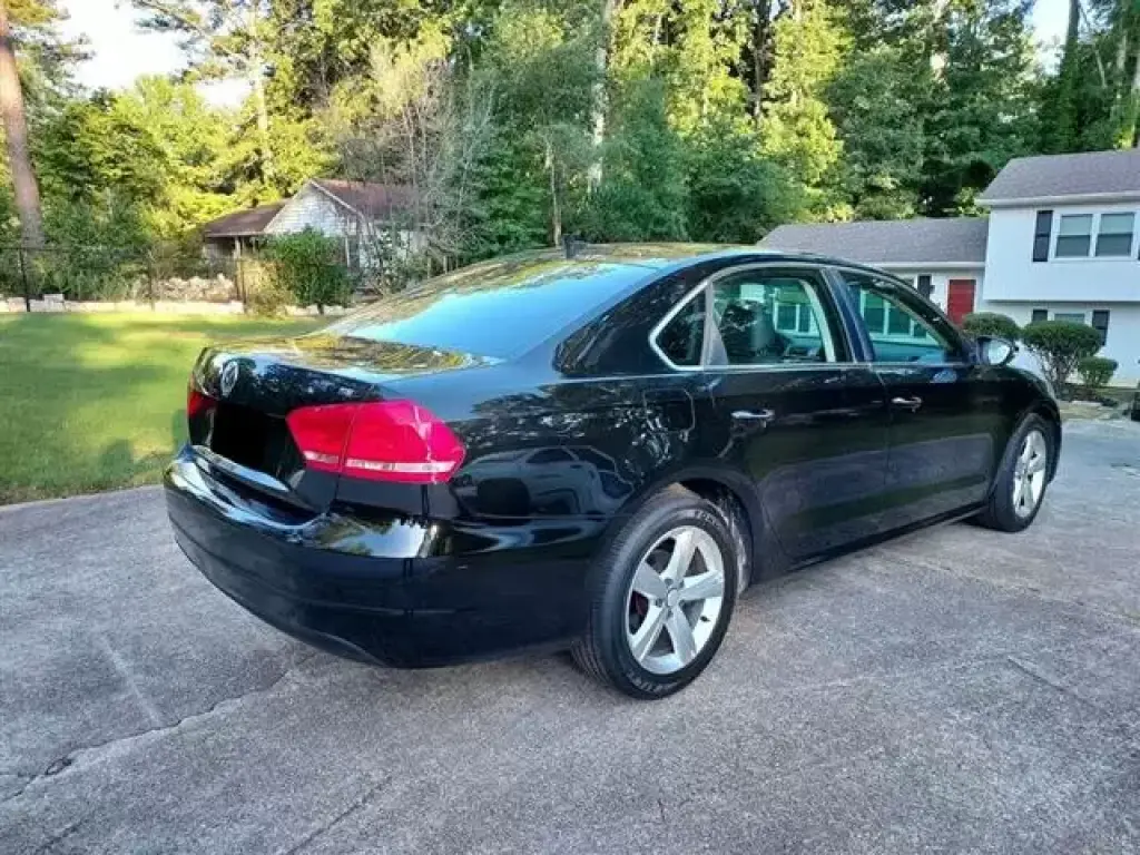 2012 Volkswagen Passat SE