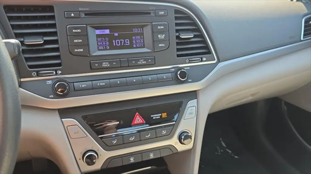 Hyundai ELANTRA 2017 SE 4dr Sedan 6M