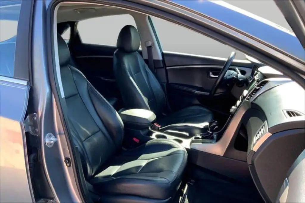 Hyundai ELANTRA GT 2016 4dr Hatchback 6M