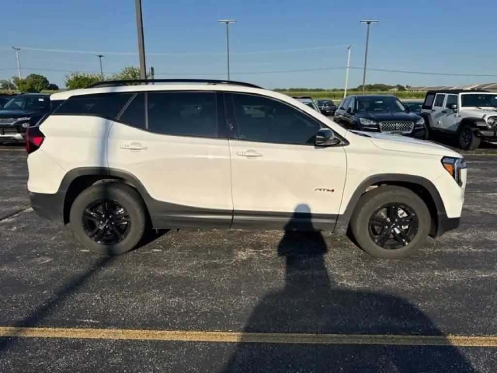 2023 GMC Terrain