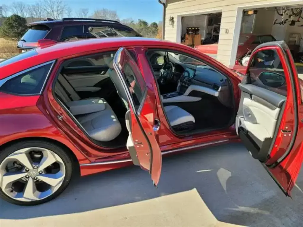 2018 HONDA ACCORD TOURING
