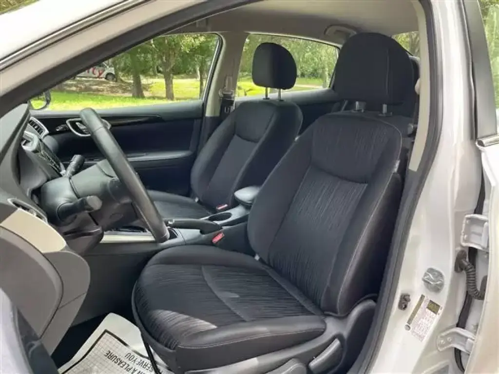 2019 Nissan Sentra SV Sedan 4D