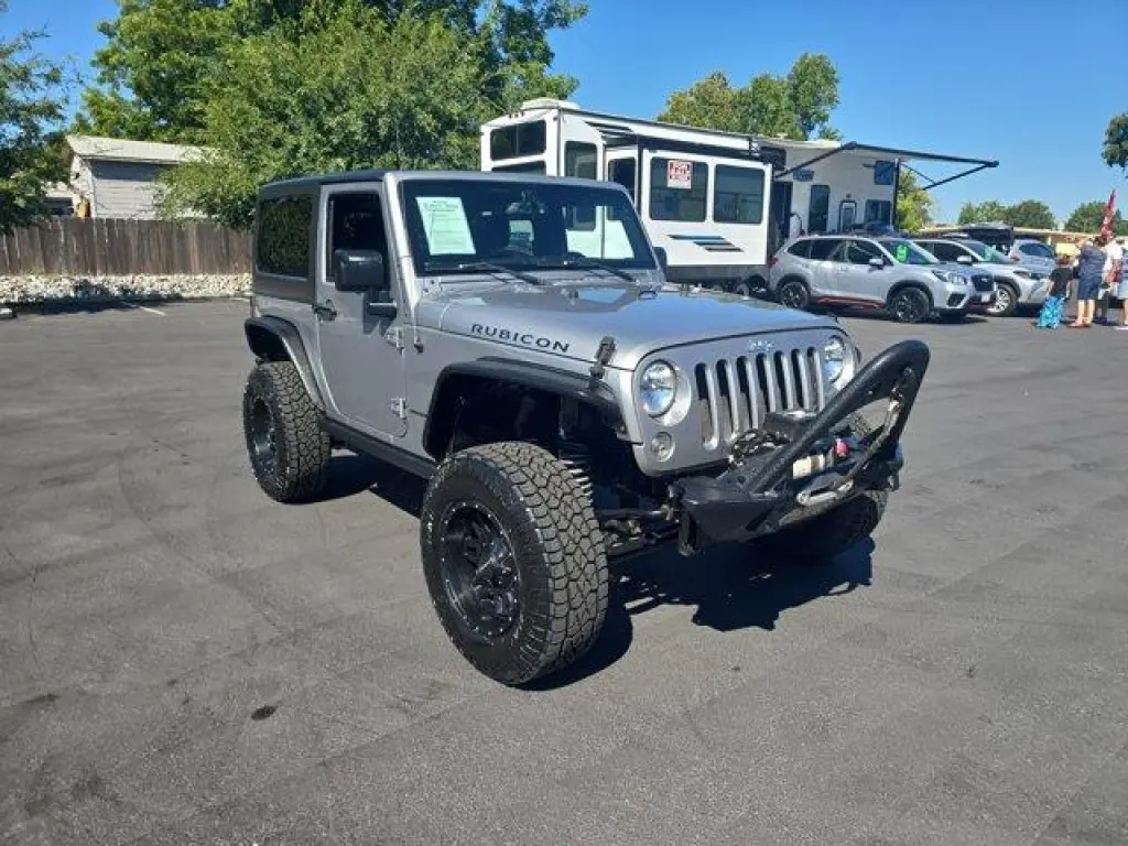 Jeep Wrangler 2015 4x4 Rubicon SUV de 2 puertas