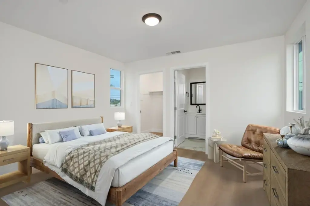 FOR RENT 10909 MAIN ST 90061