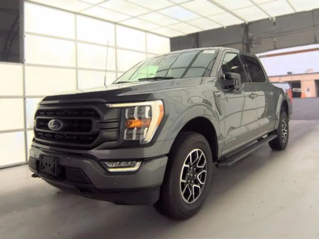 Ford F-150 2023 4x4 XLT 4dr SuperCrew 5.5 ft. SB
