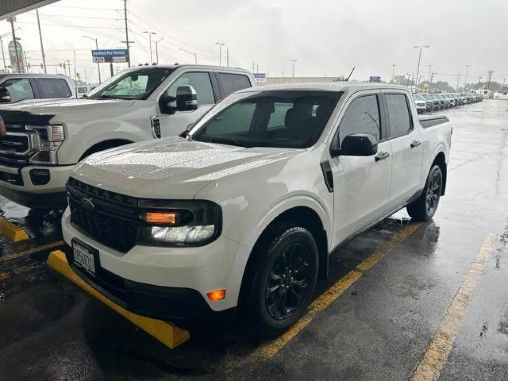 Ford Maverick 2024 XLT 4dr SuperCrew Caja corta de 4.5 pies