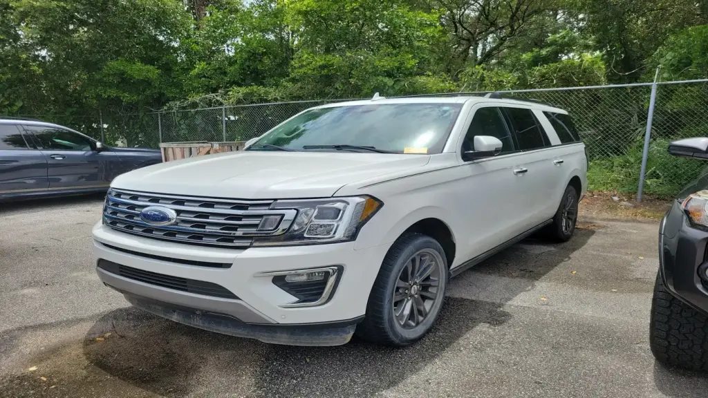Ford Expedition MAX 2021 4x2 Limited SUV de 4 puertas
