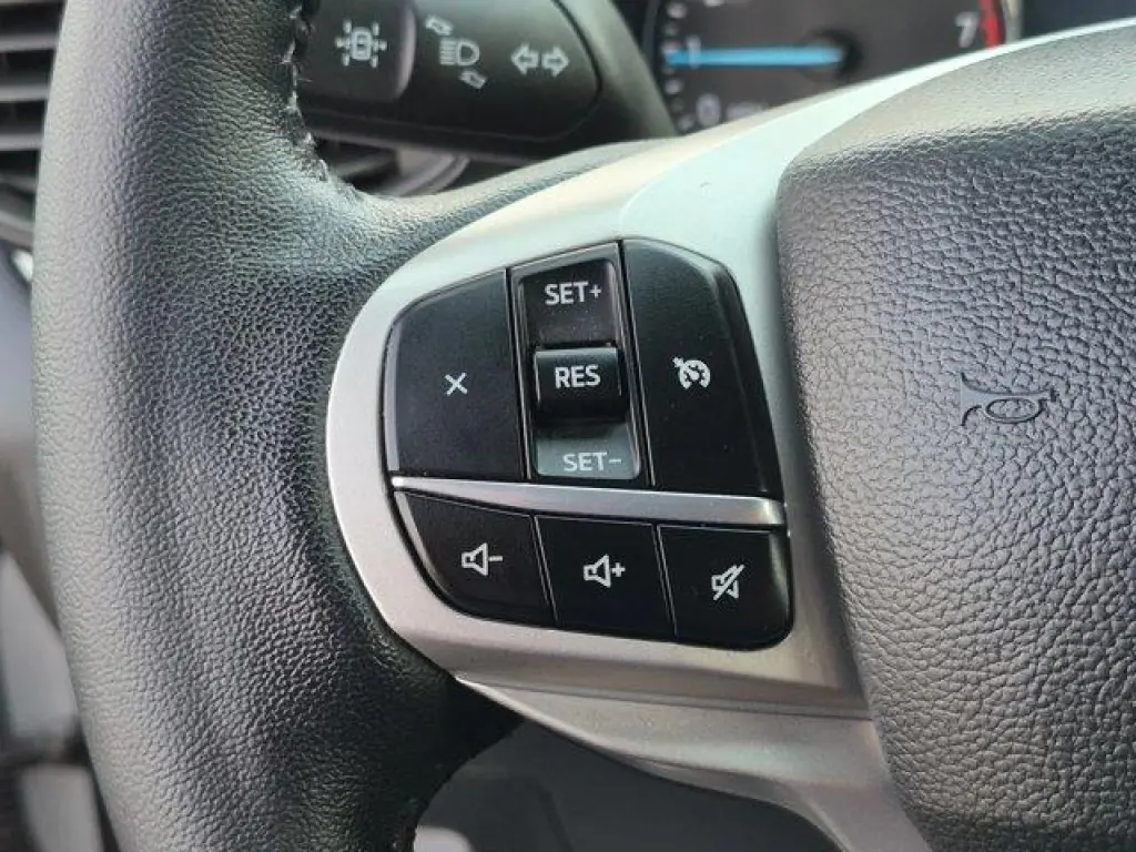 Ford Explorer 2023 AWD XLT 4dr SUV