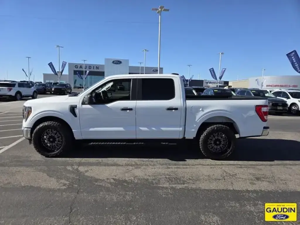 Ford F-150 2023 4x2 XL 4dr SuperCrew 5.5 ft. SB