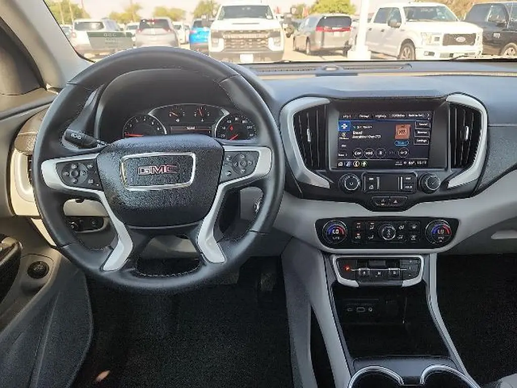 SUV de 4 puertas GMC Terrain SLT 2023