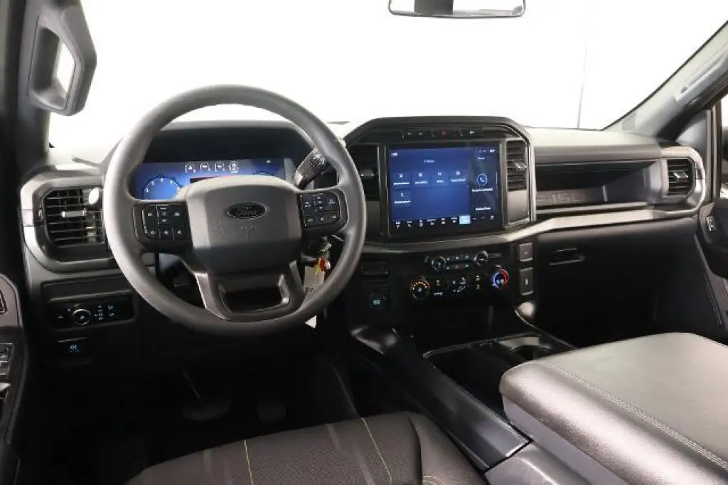 Ford F-150 2024 4x2 STX 4dr SuperCrew 5.5 ft. SB