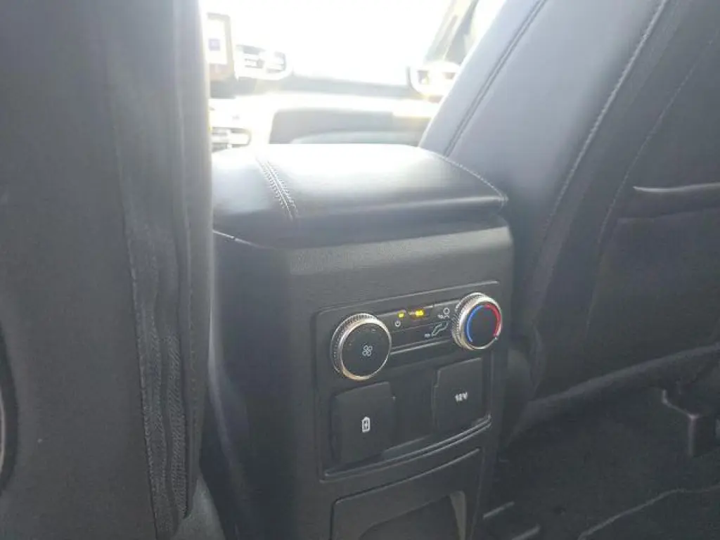 Ford Explorer 2023 AWD XLT 4dr SUV