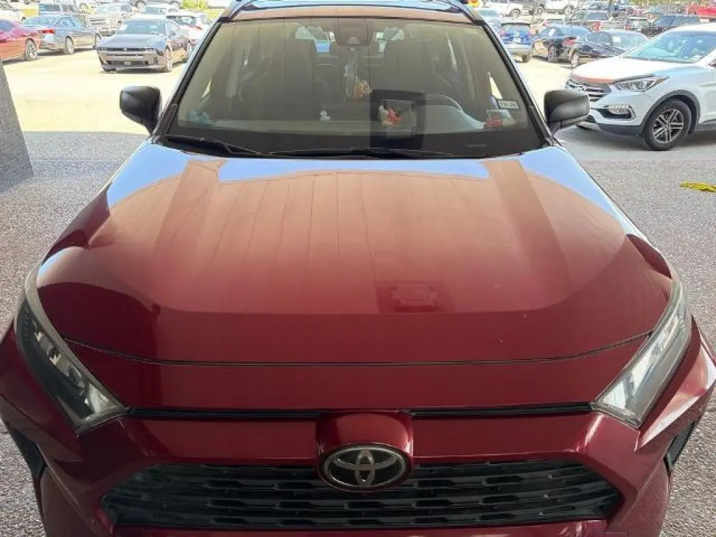 Toyota RAV4 2021 LE 4dr SUV