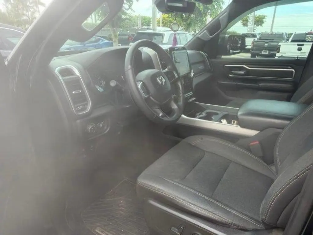 Ram 1500 2019 4x2 Big Horn 4dr Crew Cab 5.6 ft. SB Pickup