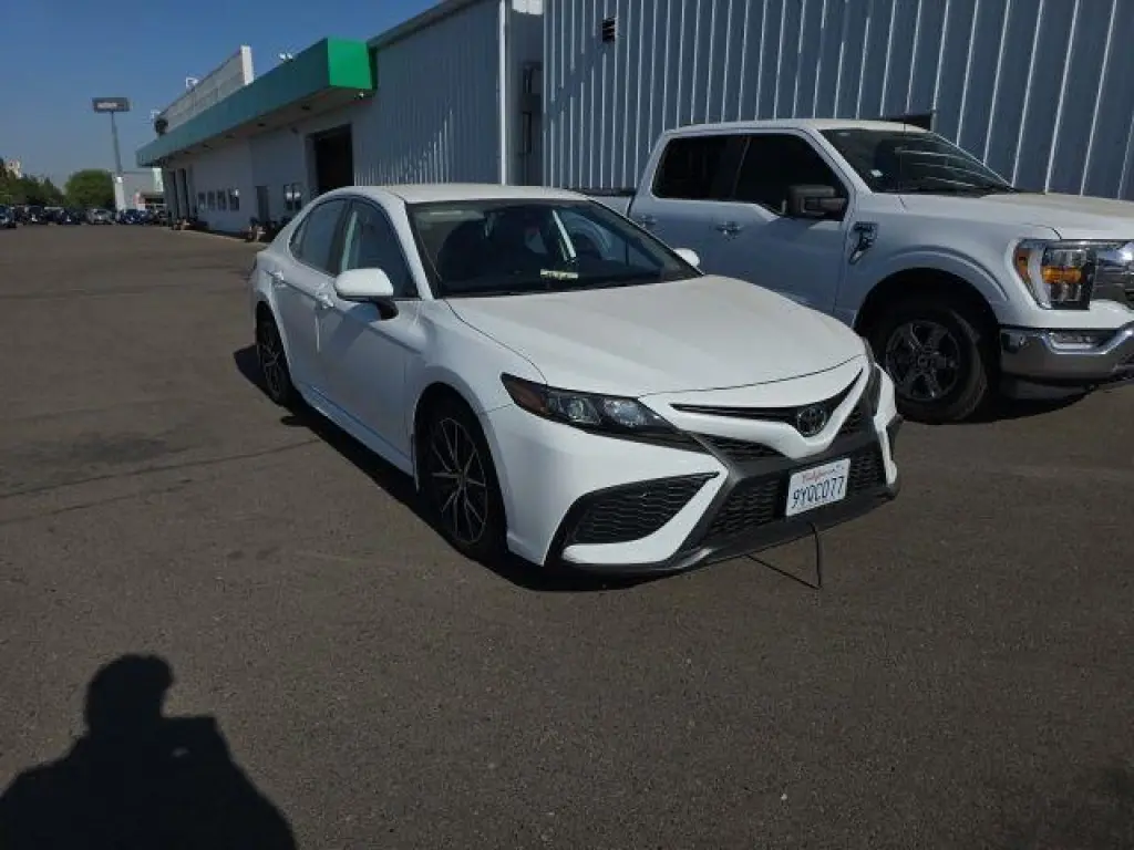 Toyota Camry 2024 SE 4dr Sedan