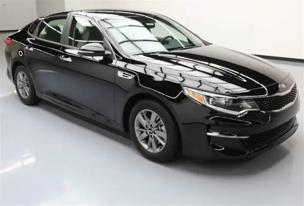 2016 Kia Optima LX Sedan 4D