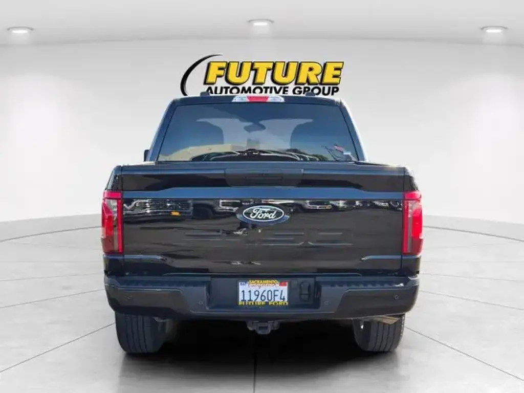 Ford F-150 2025 4x2 STX 4dr SuperCrew 5.5 ft. SB