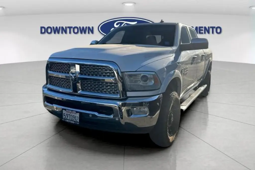 Ram 2500 2017 4x4 Laramie 4dr Crew Cab 6.3 ft. SB Pickup