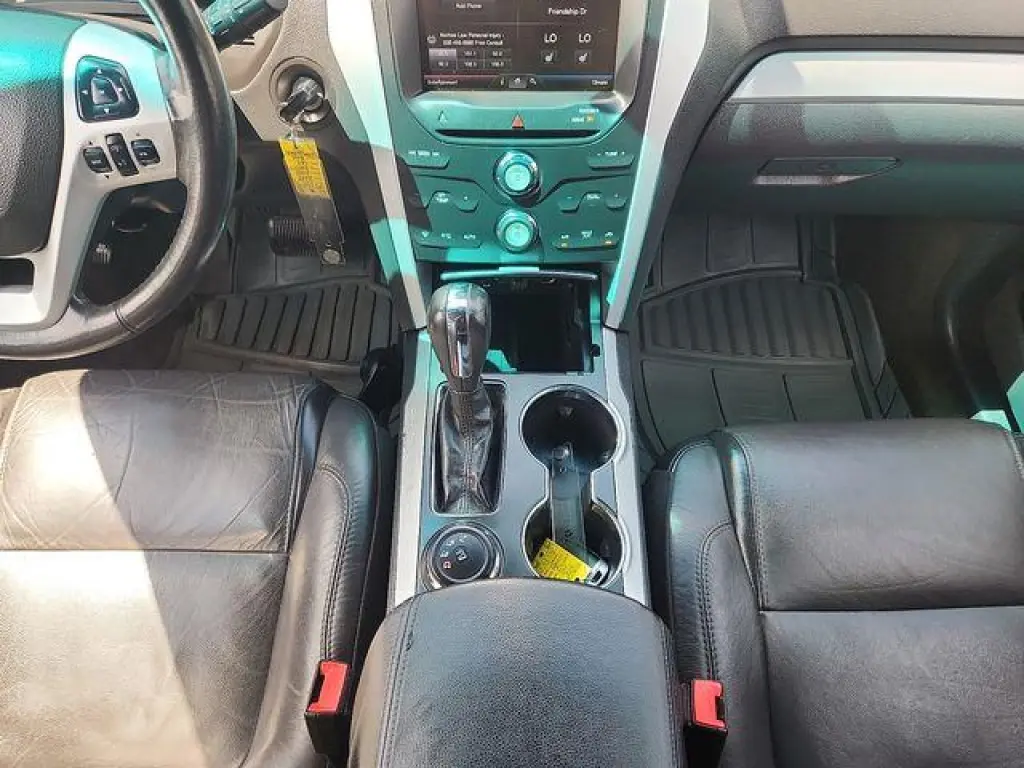 Ford Explorer 2015 AWD XLT 4dr SUV