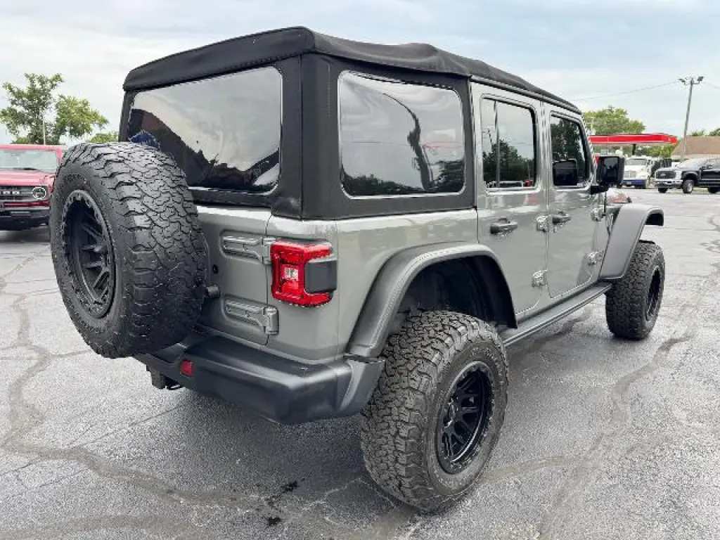 Jeep Wrangler Unlimited 2018 4x4 Rubicon 4 puertas SUV (lanzamiento a mitad de año)