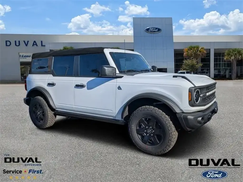 Ford Bronco 2024 4x4 Black Diamond 4 puertas SUV