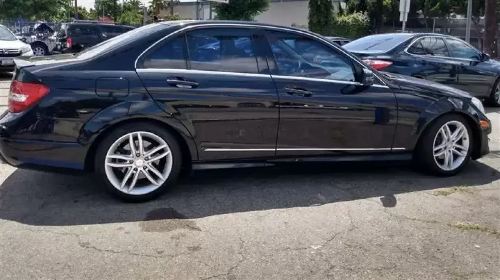 2012 Mercedes Benz C300 4Matic