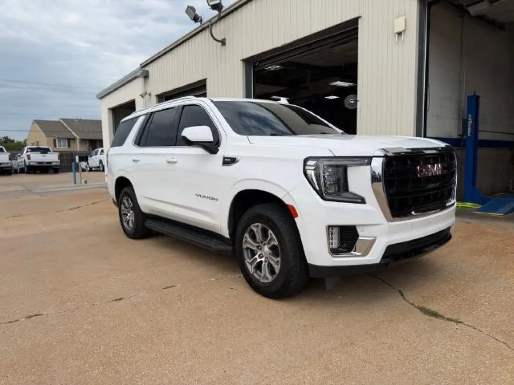GMC Yukon 2023 4x4 SLE 4 puertas SUV