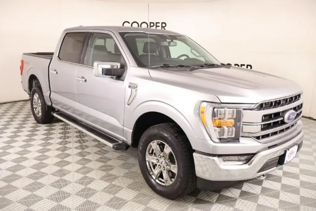 Ford F-150 2023 4x4 Lariat 4 puertas SuperCrew 5.5 pies SB