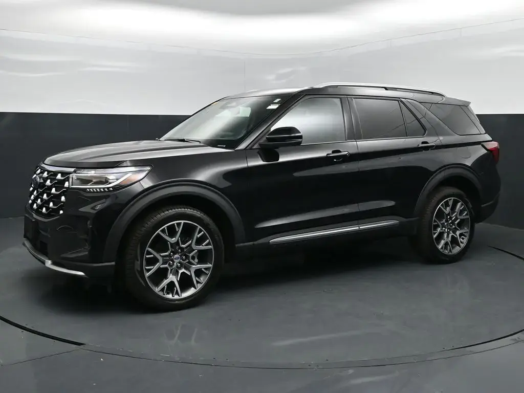 Ford Explorer 2025 AWD Platinum 4 puertas SUV