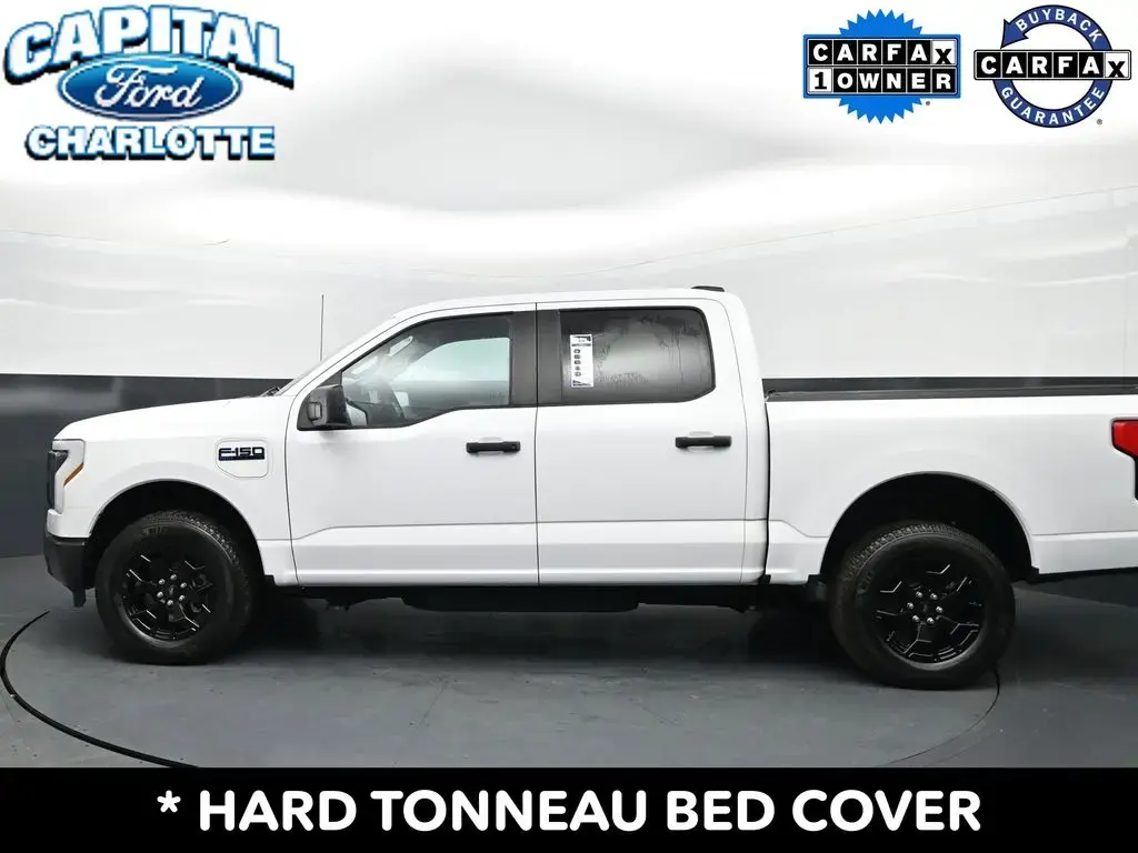 Ford F-150 Lightning 2025 AWD Pro 4 puertas SuperCrew 5.5 pies. SB