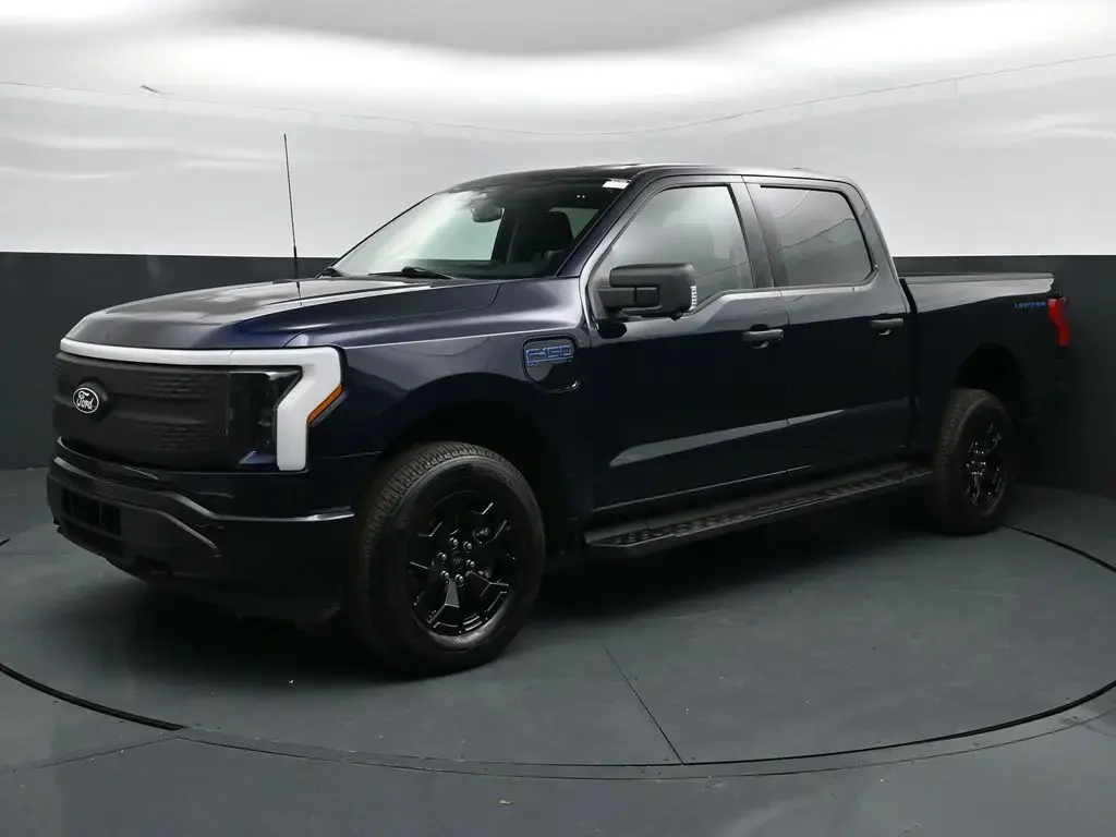 Ford F-150 Lightning 2025 AWD XLT 4 puertas SuperCrew 5.5 pies SB