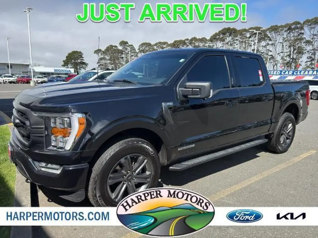 Ford F-150 2023 4x4 XLT 4 puertas SuperCrew 6.5 pies SB