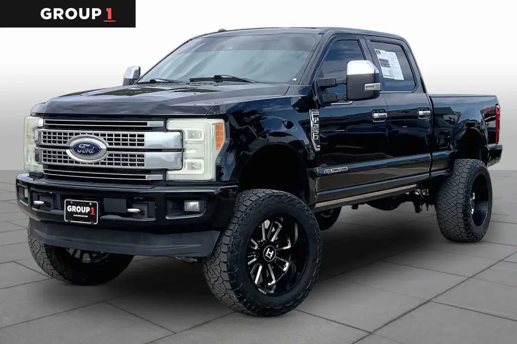 Ford F-250 Super Duty 2017 4x4 Platinum 4 puertas Cabina Crew 8 pies LB Pickup