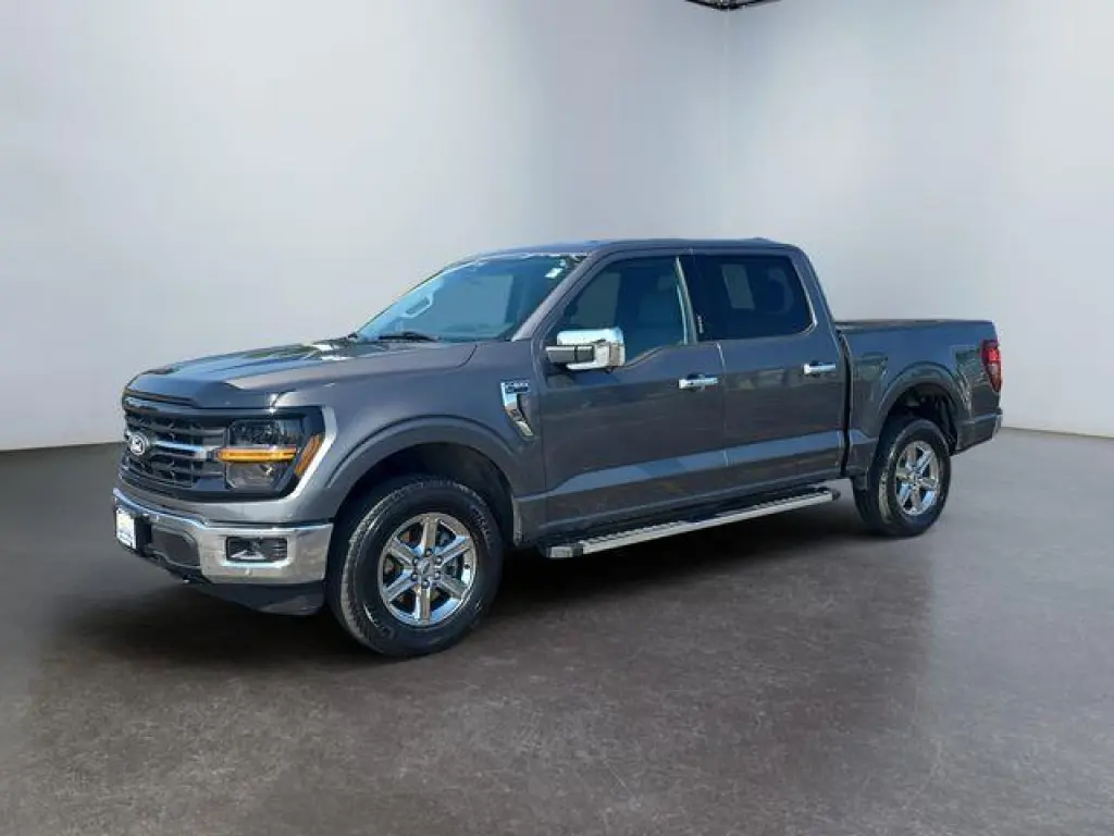Ford F-150 2024 4x4 XLT 4 puertas SuperCrew 5.5 pies. Caja corta