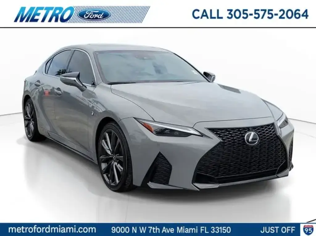 Lexus IS 350 2024 F SPORT 4 puertas Sedan
