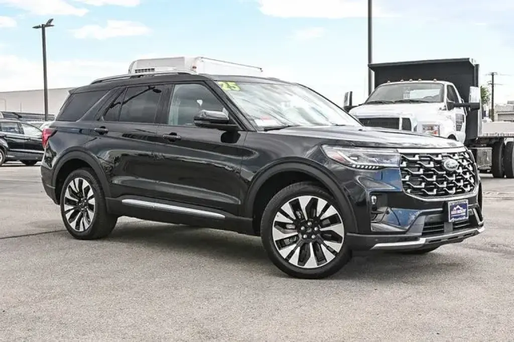 Ford Explorer 2025 AWD Platinum 4 puertas SUV