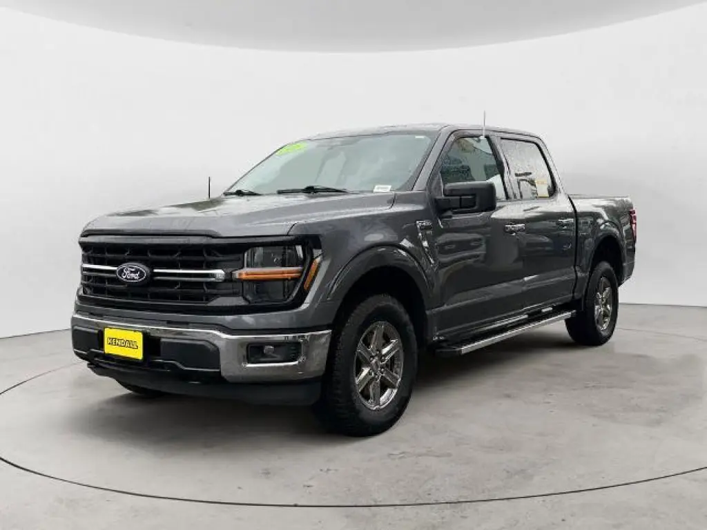 Ford F-150 2025 4x4 XLT 4 puertas SuperCrew 5.5 pies. SB