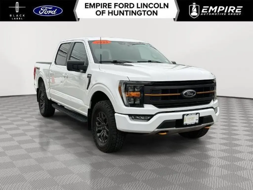 Ford F-150 2023 4x4 Tremor 4 puertas SuperCrew 5.5 pies. SB