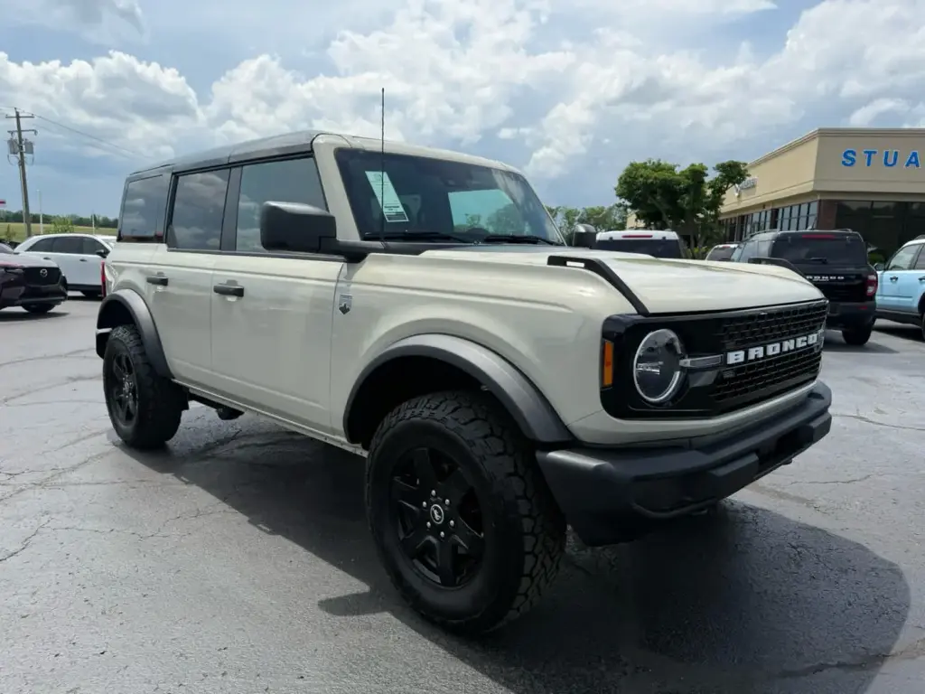 Ford Bronco 2025 4x4 Big Bend 4 puertas SUV