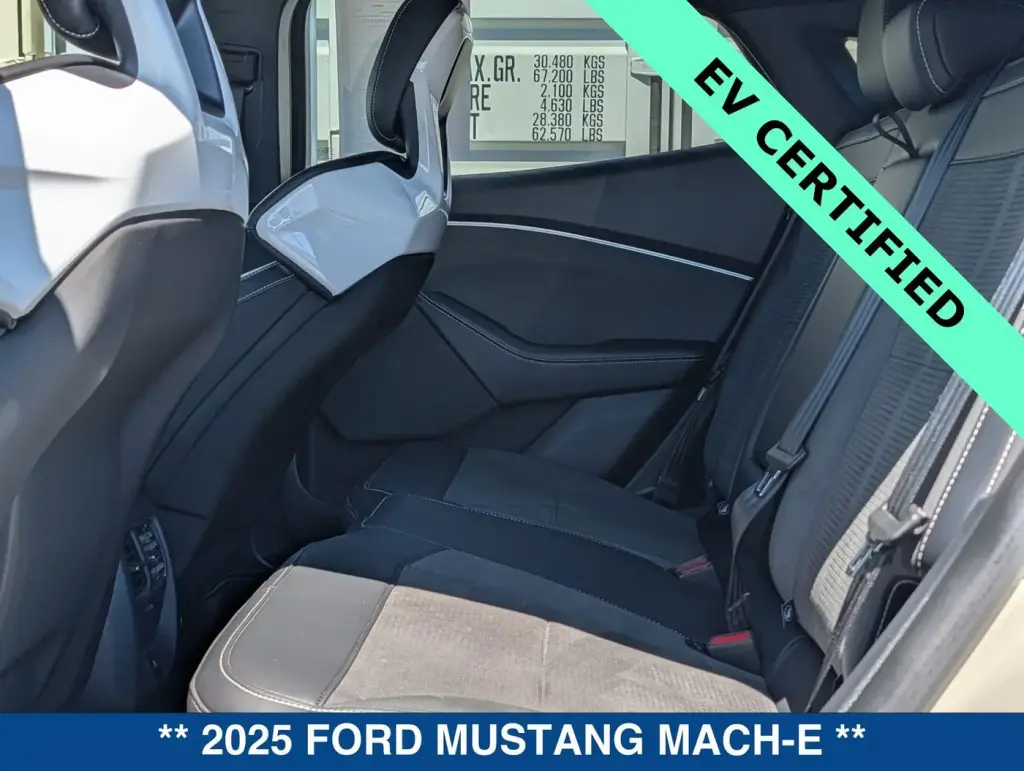 Ford Mustang Mach-E 2025 AWD GT 4 puertas SUV