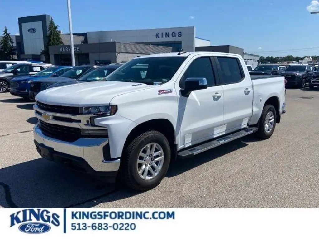 Chevrolet Silverado 1500 2020 4x4 LT 4 puertas Cabina Crew 5.8 pies. Caja corta