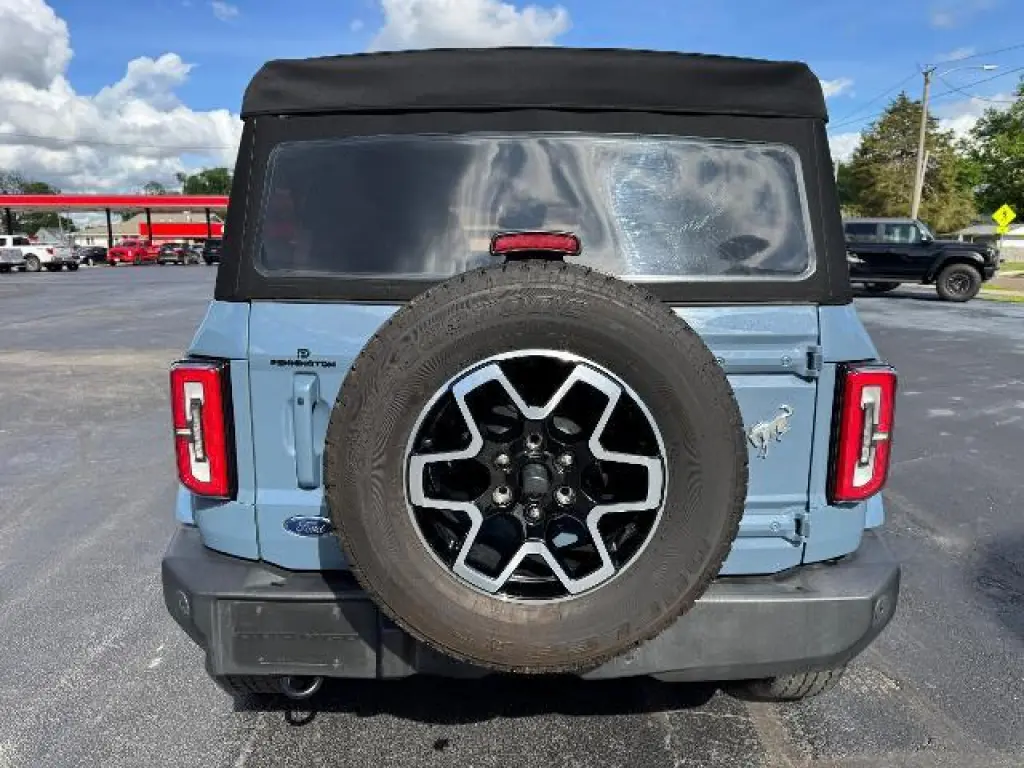 Ford Bronco 2023 4x4 Outer Banks 4 puertas SUV