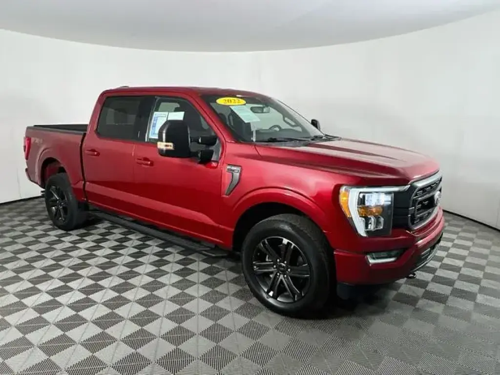 Ford F-150 2022 4x4 XLT 4 puertas SuperCrew 5.5 pies. Caja corta