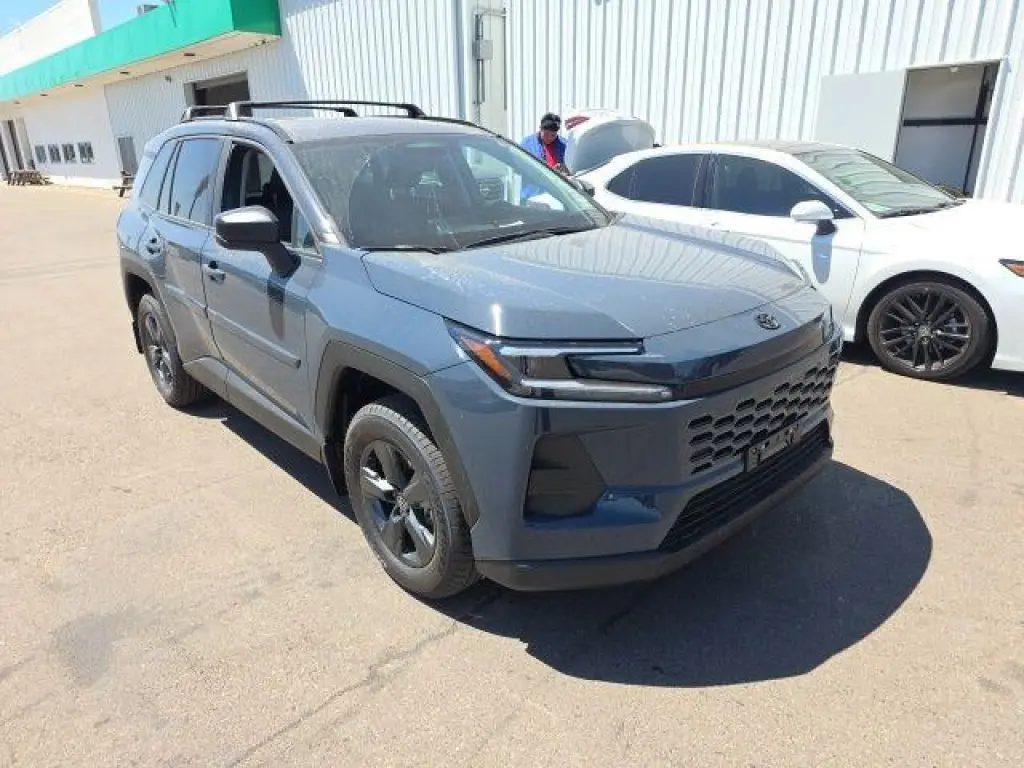 Toyota RAV4 2026 LE 4 puertas SUV