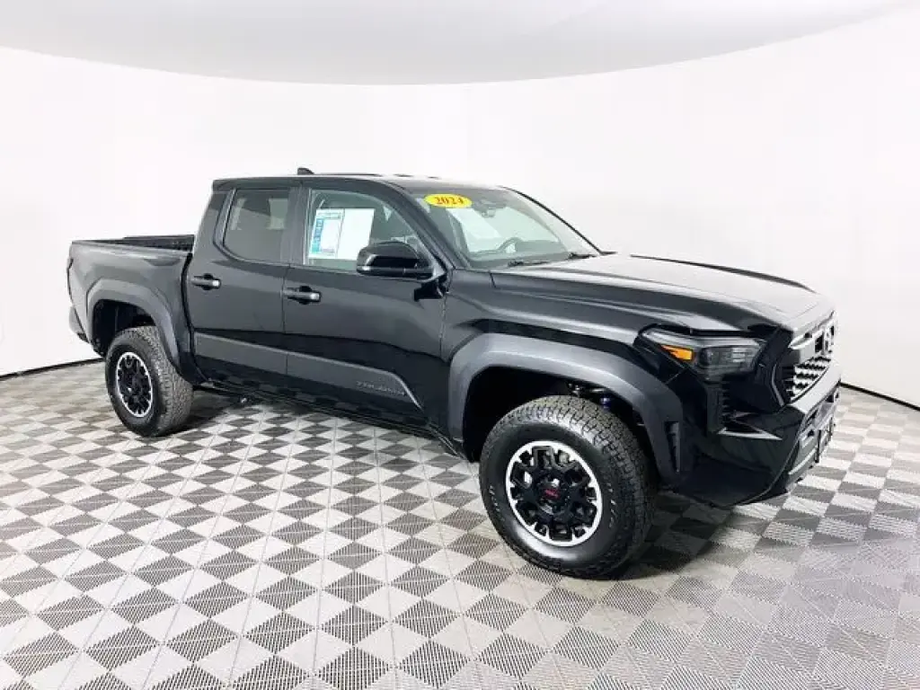 Toyota Tacoma 2024 4x4 SR5 4 puertas Double Cab 5.0 pies SB