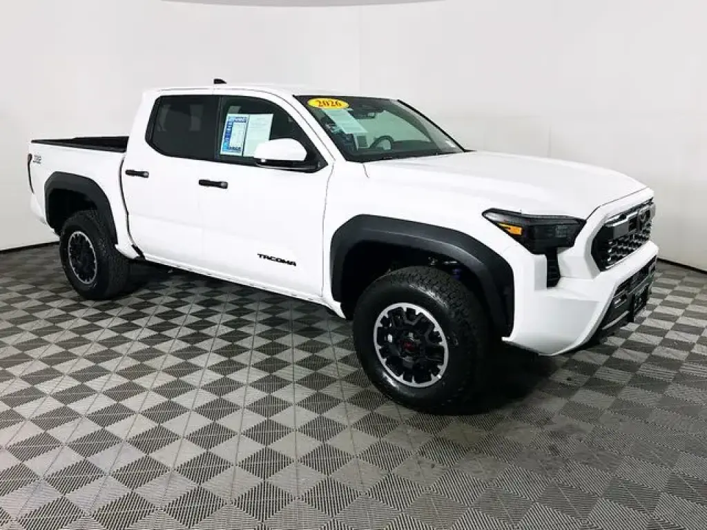 Toyota Tacoma 2026 4x4 TRD Off-Road 4 puertas Doble Cabina 5.0 pies SB 8A