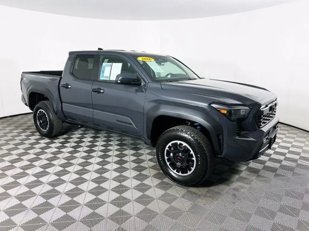 Toyota Tacoma 2026 4x4 TRD Sport 4 puertas Cabina Doble 6.1 ft LB