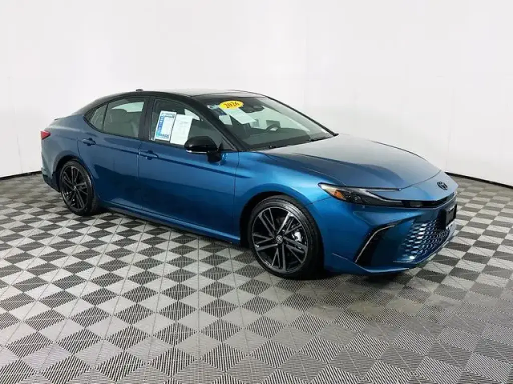 Toyota Camry 2026 SE 4 puertas Sedan